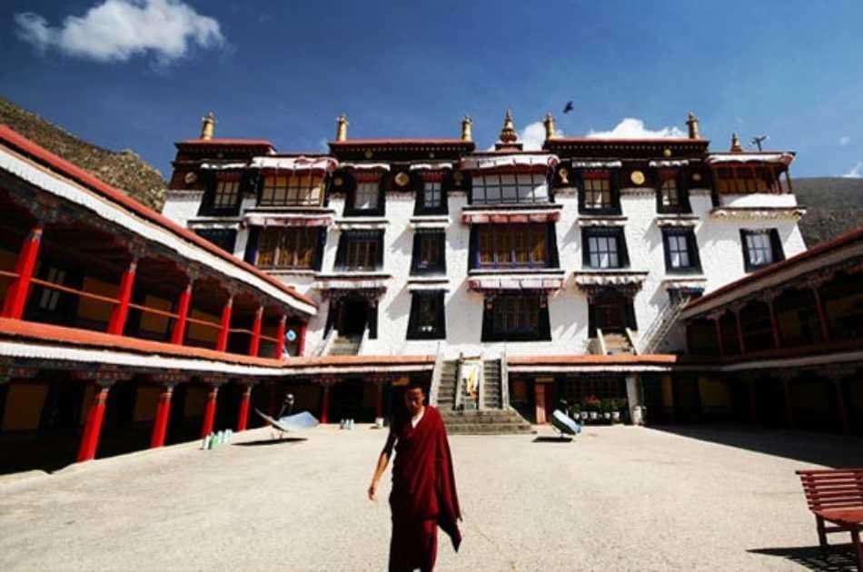 8 Days Lhasa to Everest Base Camp Tour