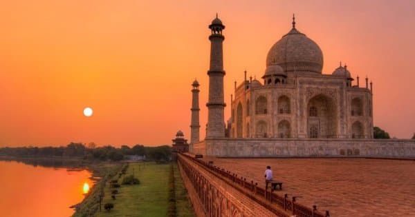 1 Day Sunrise Taj Mahal Tour from Delhi