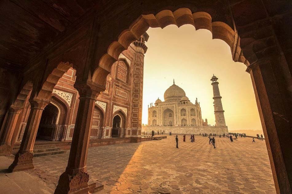Full Day Taj Mahal and Agra Fort Tour from Agra