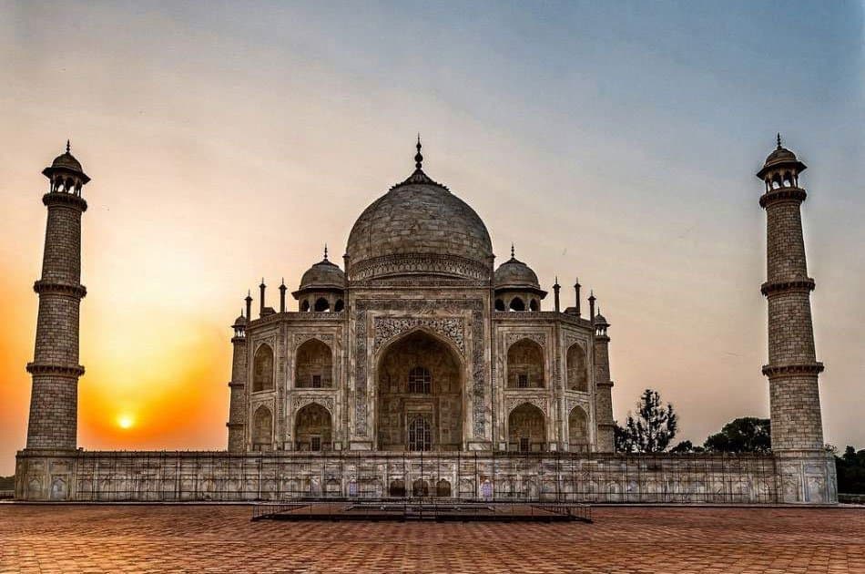 Full Day Taj Mahal Private Car Tour From Delhi