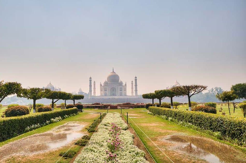 Full Day Taj Mahal Private Car Tour From Delhi