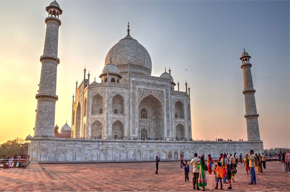 Private Taj Mahal Tour by Train from New Delhi