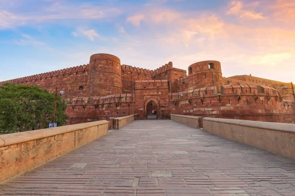 Same Day Taj Mahal Tour From Delhi