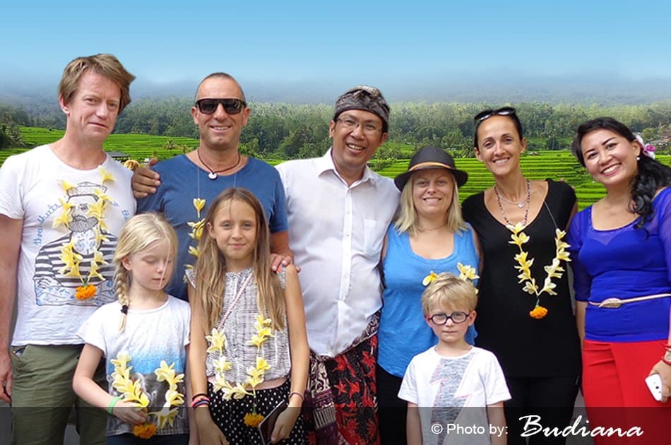 10 Hour Minibus Rental With Driver