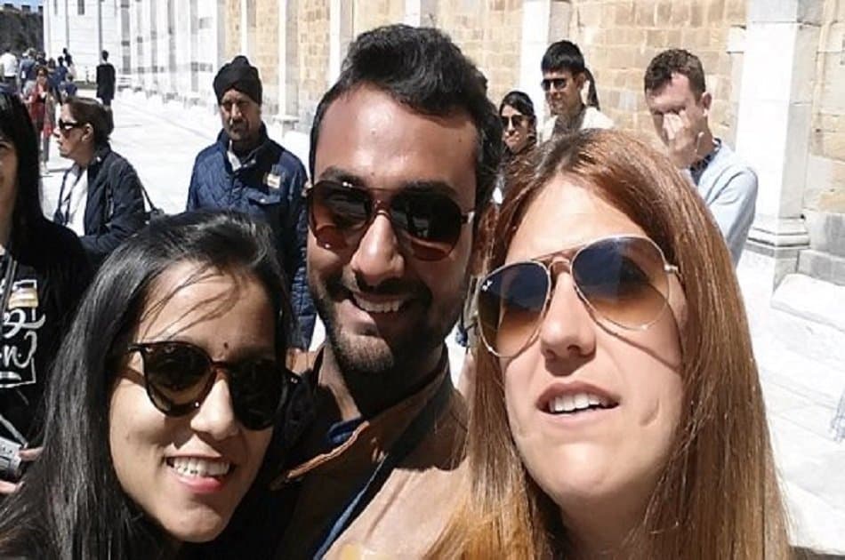 Square of Miracles Walking tour