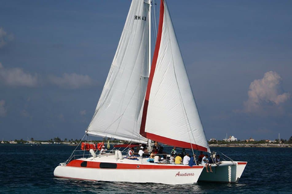 4 Hour Adventuras Catamaran Tour (up to 40 people)