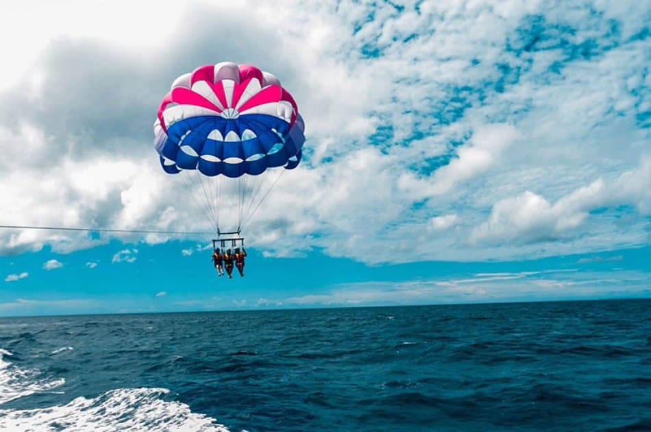 Boracay Parasailing