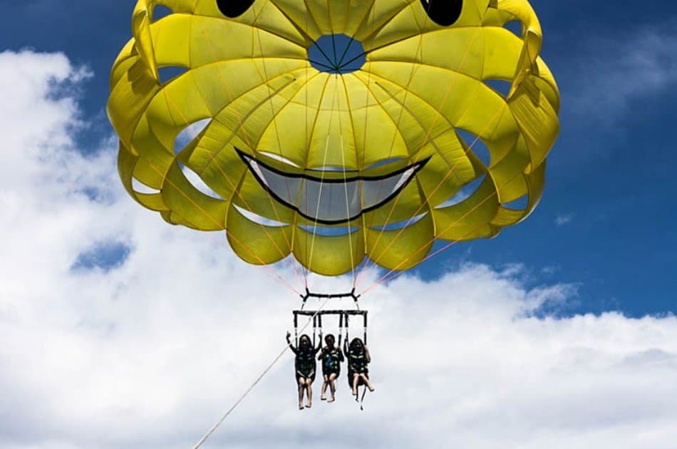 Boracay Parasailing