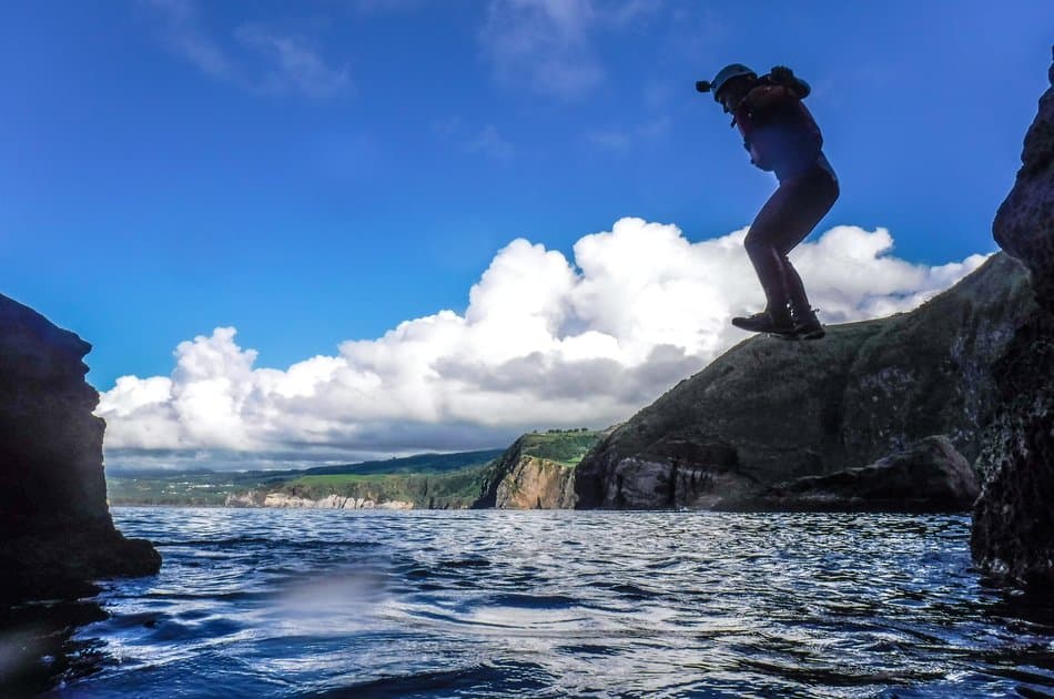 Coasteering in Caloura