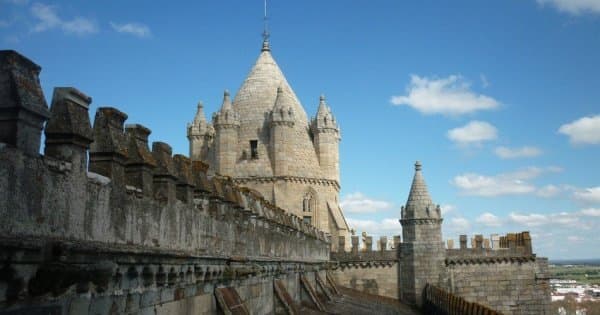 Evora and Monsaraz – Wine and Gastronomy