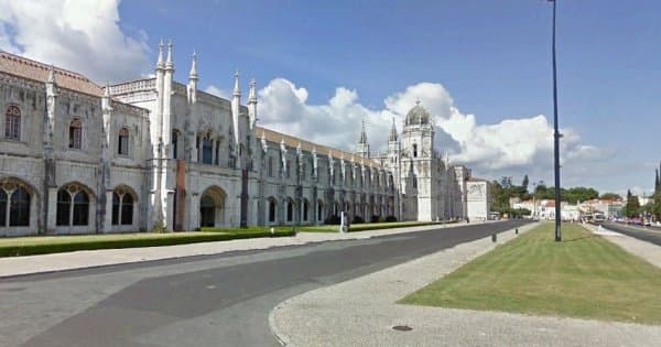 Lisbon Airport Private Arrivals Transfer