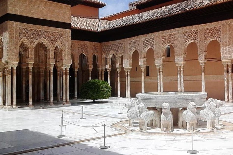 Discover the Hidden Gems of Alhambra 