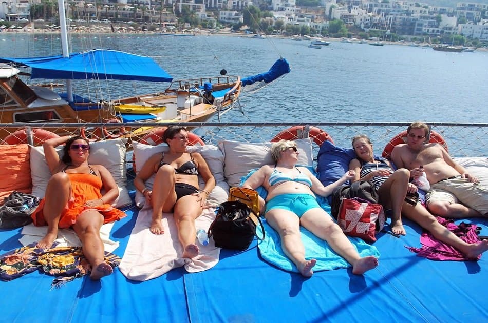 Kusadasi Full–day Boat Trip with Lunch