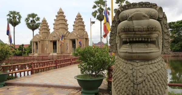 Private Phnom Penh City Tour