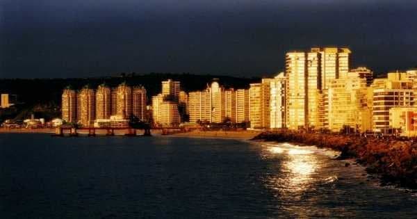 Valparaiso and Viña Del Mar Group Tour