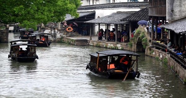 Private Hangzhou Day Tour of Water Town and West Lake