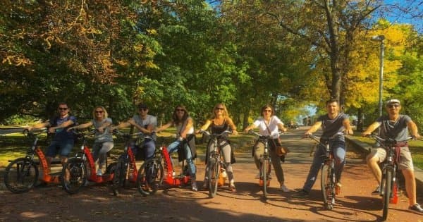 90 Minutes E-scooter Castle Tour, Prague