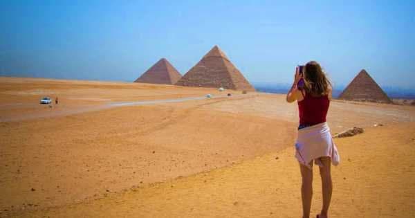 Private Pyramids, Sphinx and Khan El Khalili Bazaar Tour from Cairo