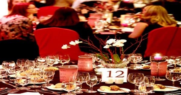 Dinner & Cruise with Live Music on Christmas Day in Budapest