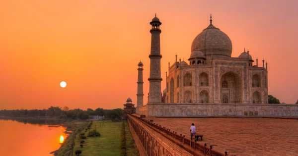 Exclusive Taj Mahal Tour by Train - Gatimaan Express From Delhi
