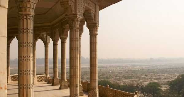 Private Full Day Tour of Taj Mahal and Agra from New Delhi