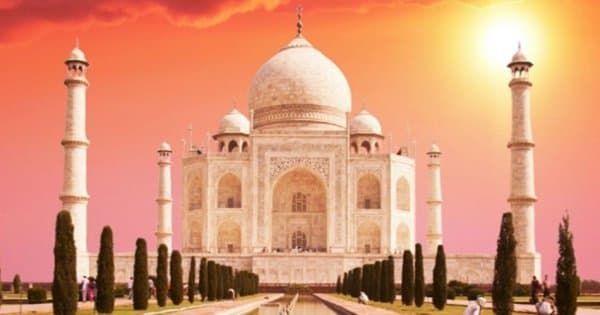 Private Sunrise Tour of Taj Mahal From Delhi