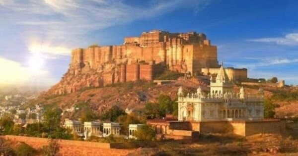 Private Tour Udaipur To Jodhpur Via Ranakpur Jain Temple