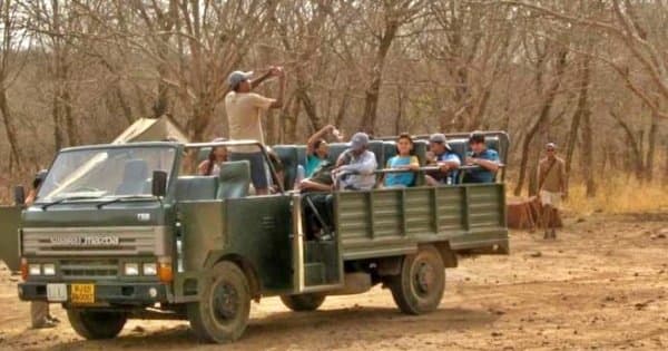 Private Transfer From Udaipur To Ranthmbore