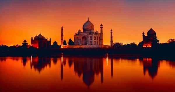Same day Taj Mahal tour from Delhi by car with baby Taj