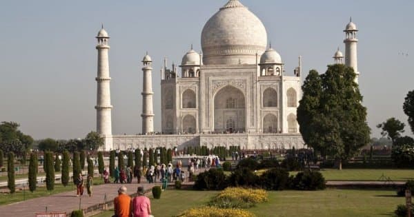 Taj Mahal and Agra Fort: Full-Day Trip by Car from Delhi