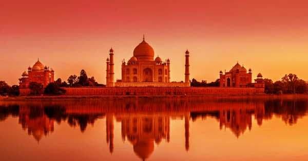 Taj Mahal Day Tour from Delhi by Super Fast Train