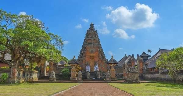 Ubud Private sightseeing tour with Lunch