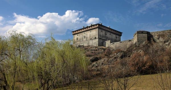 Aosta Valley Medieval Castles + Lunch in a Farm