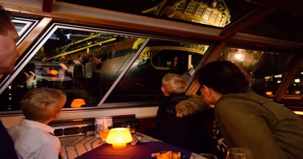 Relaxing Evening Canal Cruise With A Snack Box