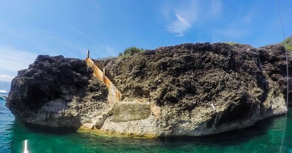 Pescador Island Hopping in Moalboal