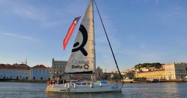 Lisbon Sailing Boat Private Tour in Tagus River
