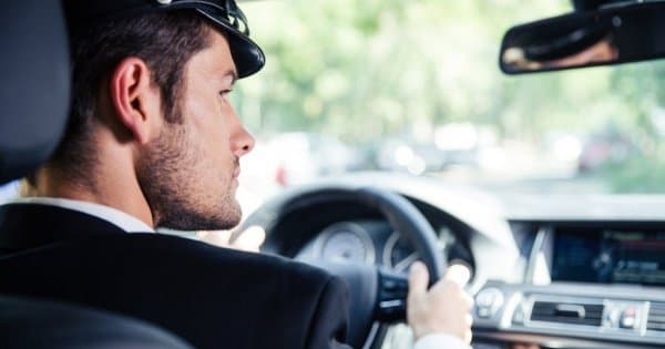 Two-Way Private Transfer Between Lisbon Airport and Cascais