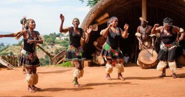 Exciting Day Tour of Durban Reptile Park & Phezulu Village