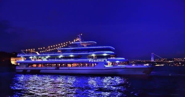 Bosphorus Dinner Cruise with Entertainment in Istanbul