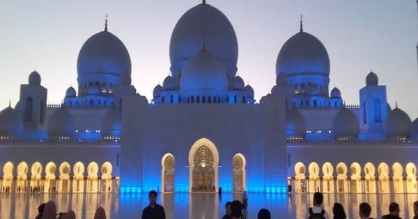 Private Abu Dhabi Full-day with Car and Driver