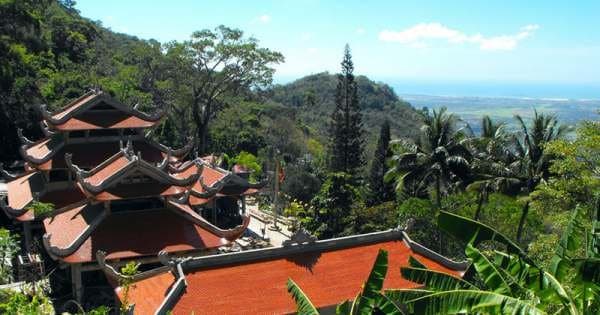 Takou Mountain Pagoda Excursion